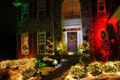 Decorating with Outdoor Christmas Light Projectors